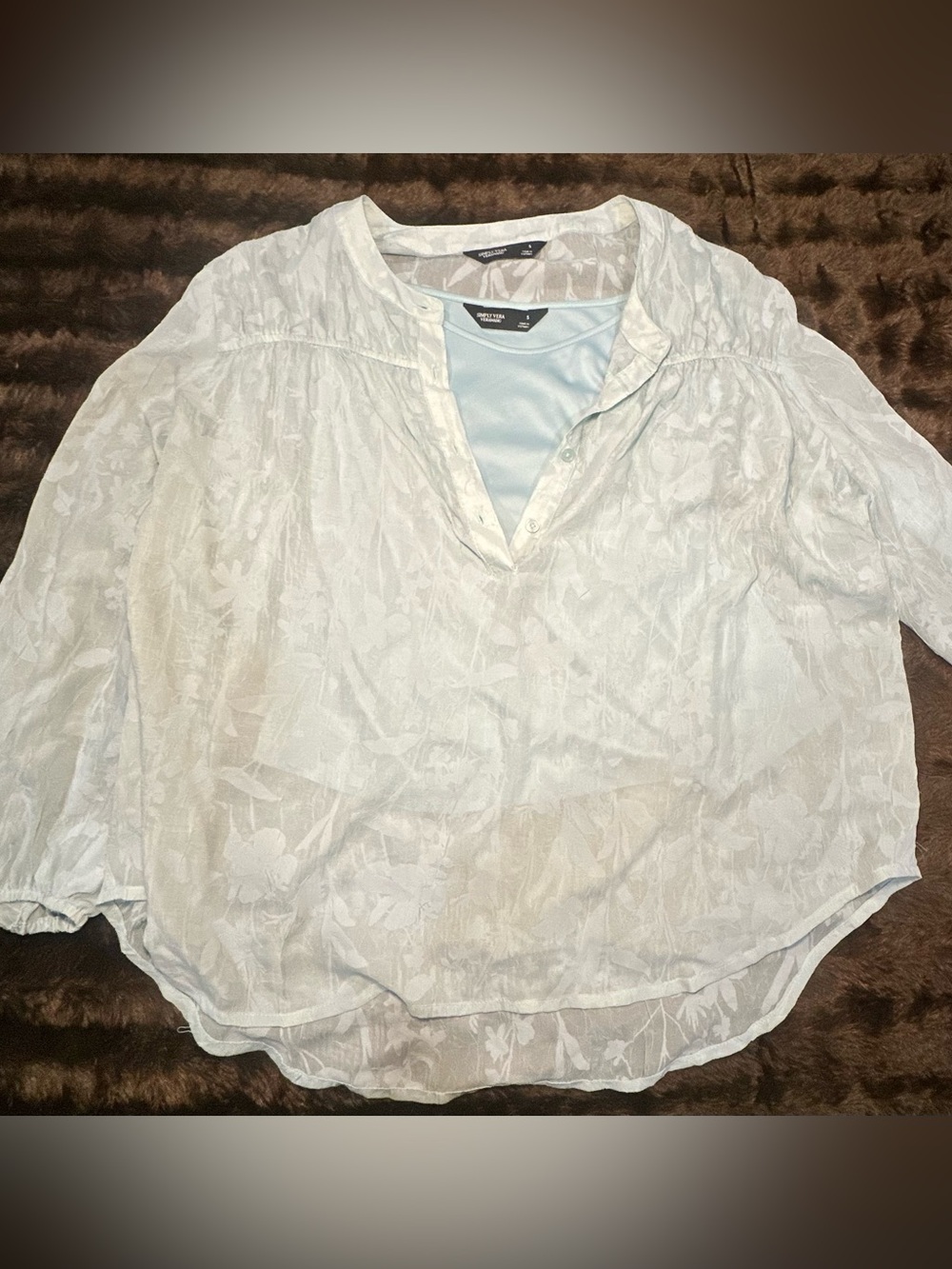 Veramang simply Vera Daily Ritual Women's White Floral Texture Henley Blouse S